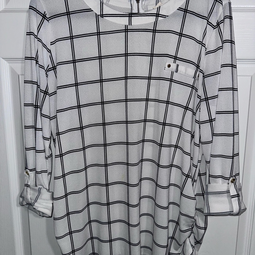 Sweet Wanderer Black and White Grid Blouse